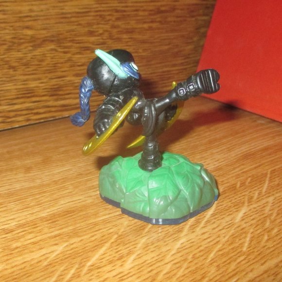 Stealth Elf (Ninja version) from Skylanders: Swap Force (Series 3) Figures - Picture 2 of 2